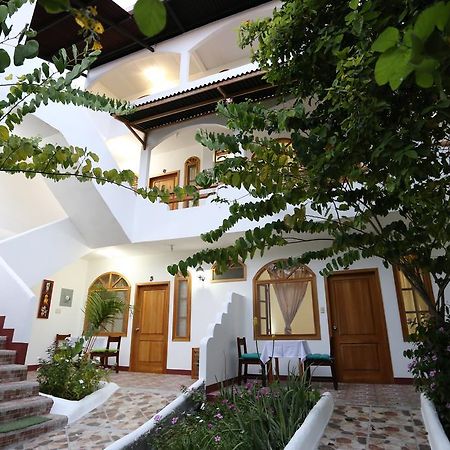 The Galapagos Pearl B&B Puerto Ayora  Zewnętrze zdjęcie