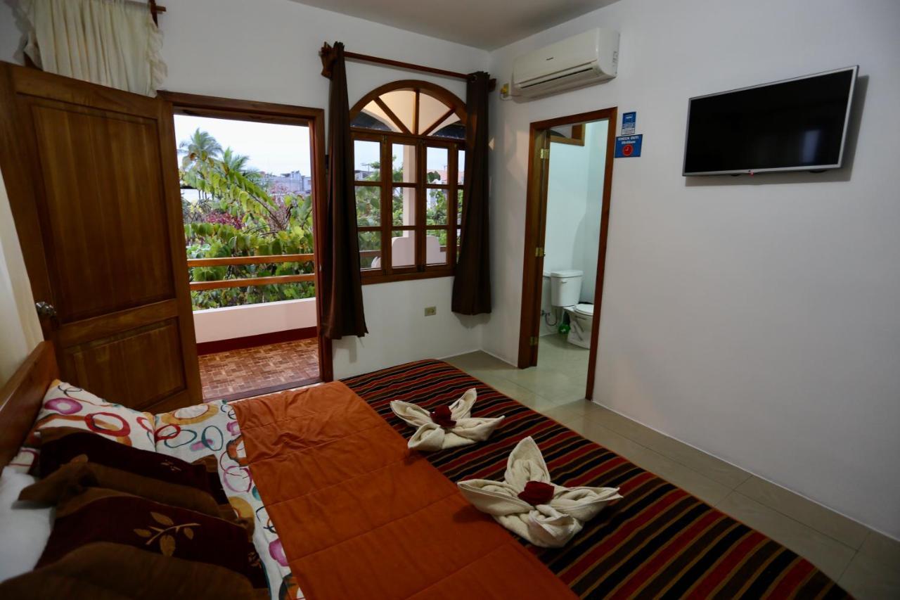 The Galapagos Pearl B&B Puerto Ayora  Zewnętrze zdjęcie