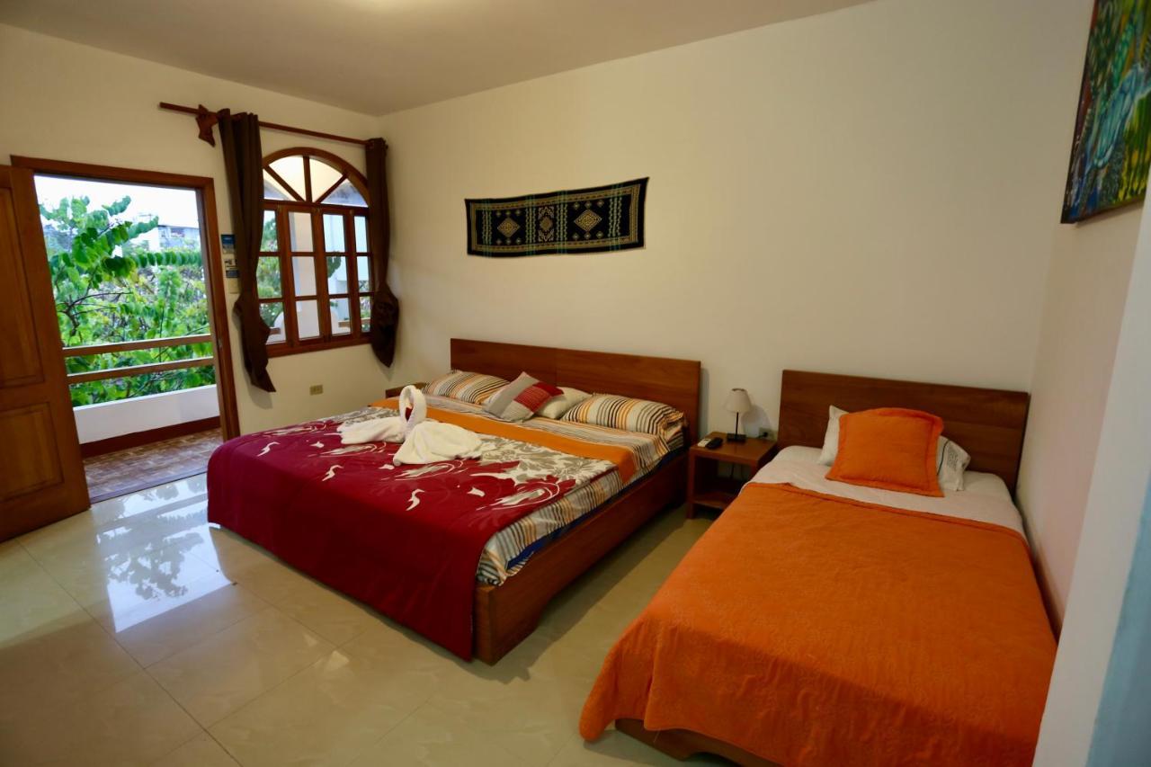 The Galapagos Pearl B&B Puerto Ayora  Zewnętrze zdjęcie