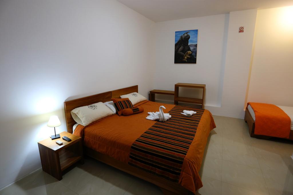 The Galapagos Pearl B&B Puerto Ayora  Zewnętrze zdjęcie