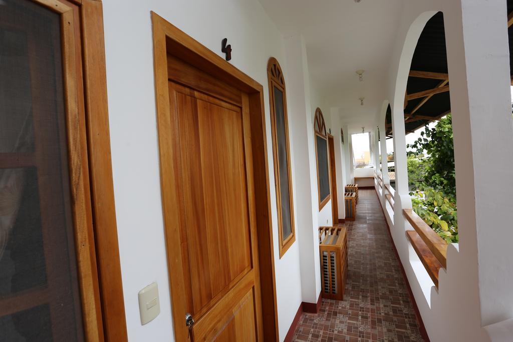 The Galapagos Pearl B&B Puerto Ayora  Zewnętrze zdjęcie