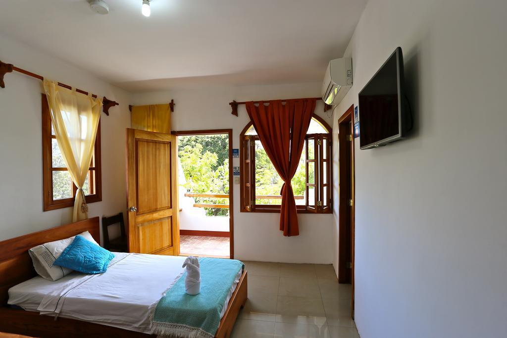 The Galapagos Pearl B&B Puerto Ayora  Zewnętrze zdjęcie