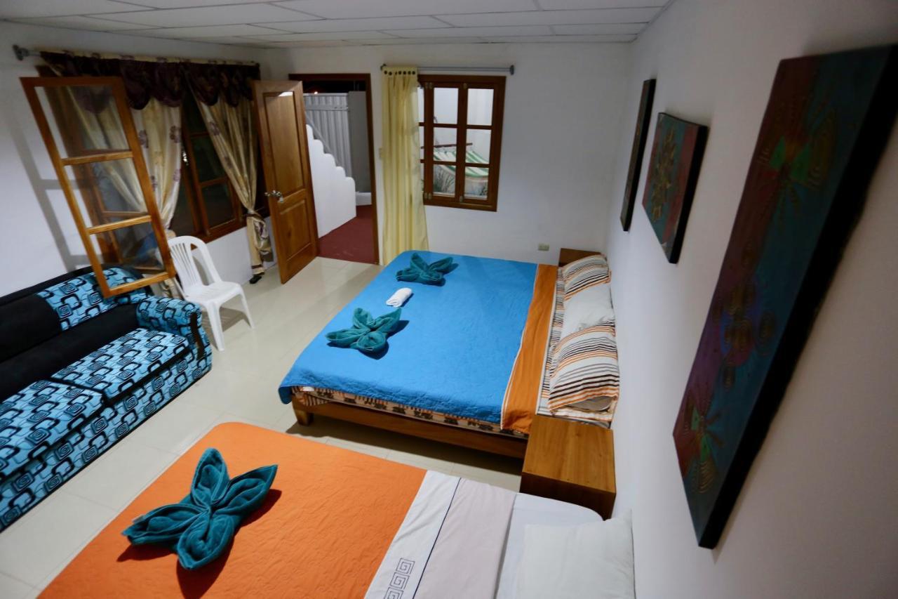 The Galapagos Pearl B&B Puerto Ayora  Zewnętrze zdjęcie